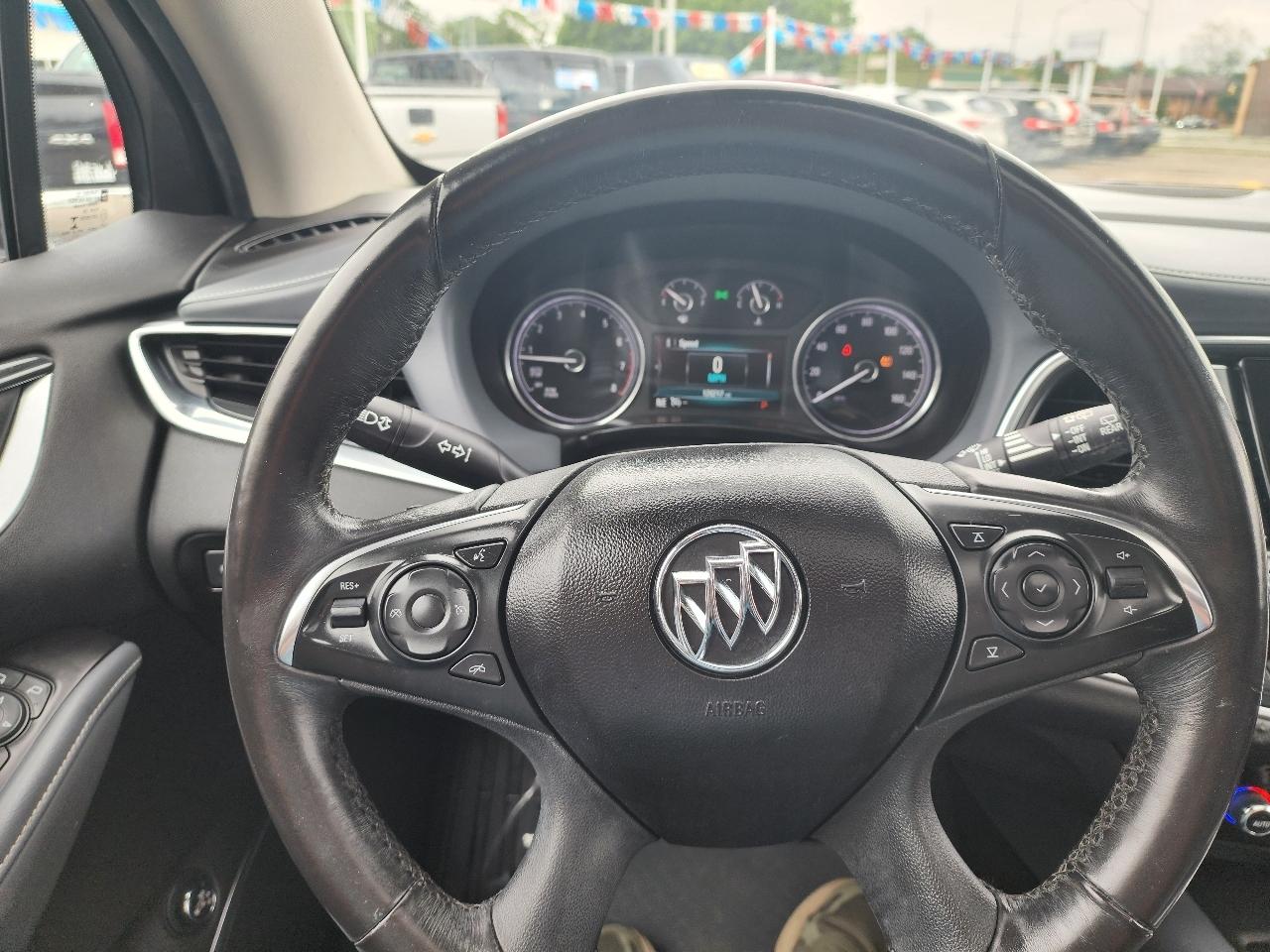 Buick Enclave Essence FWD 2018