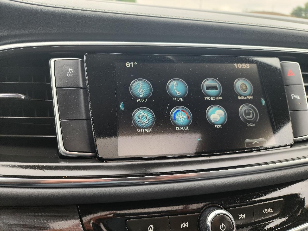 Buick Enclave Essence FWD 2018