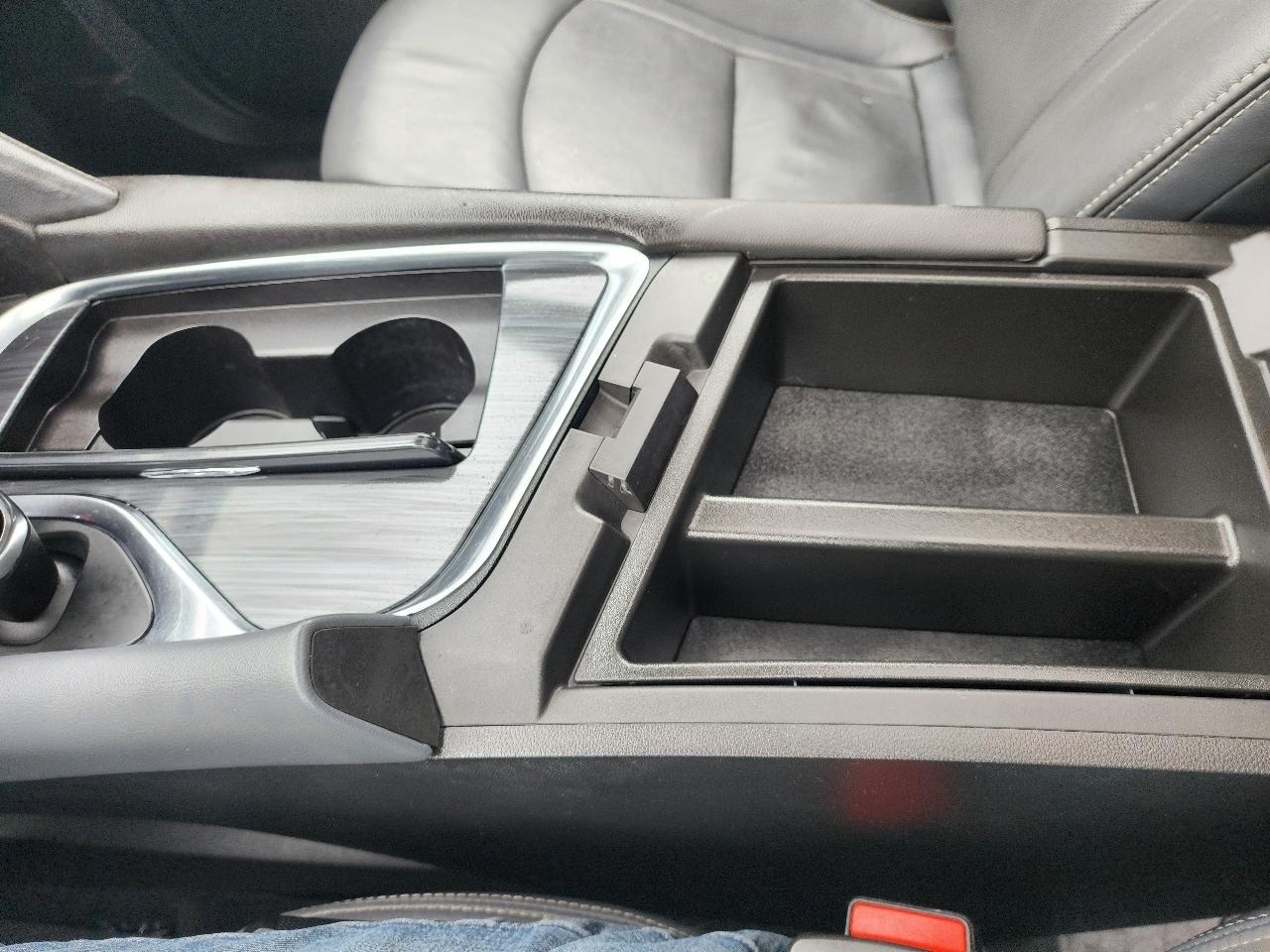 Buick Enclave Essence FWD 2018