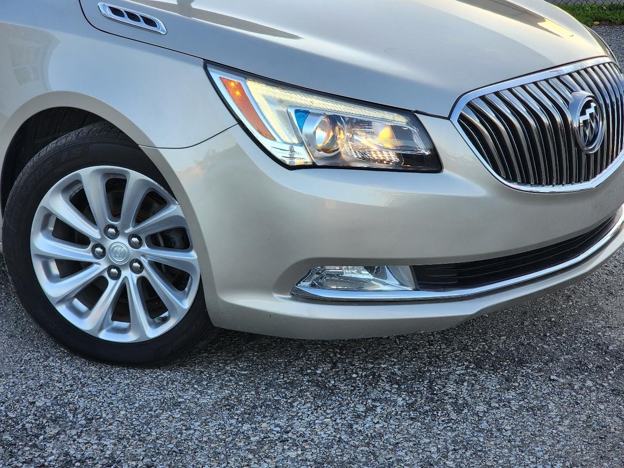 Buick LaCrosse Base 2014