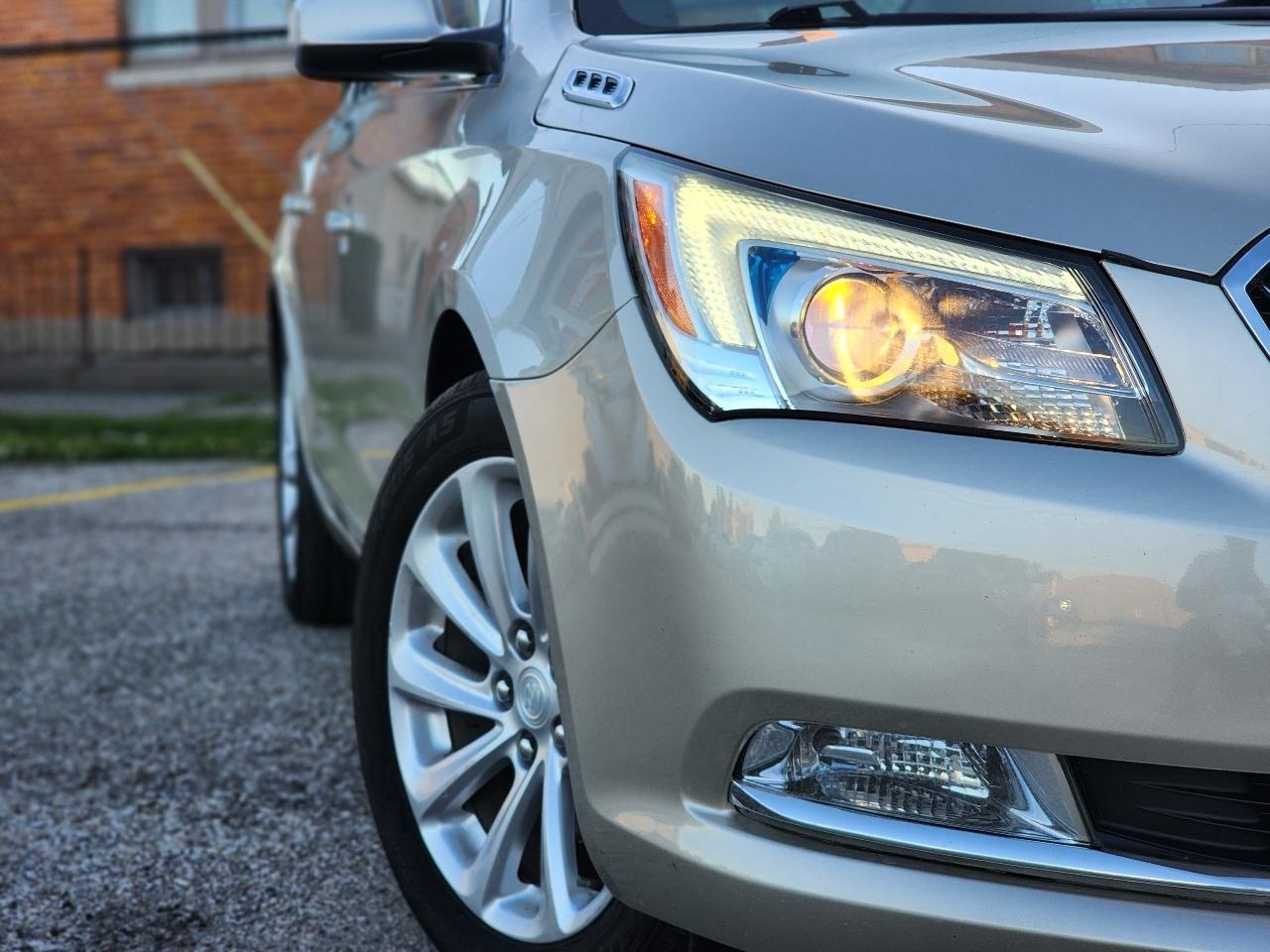 Buick LaCrosse Base 2014