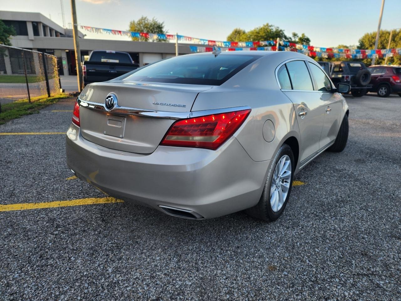 Buick LaCrosse Base 2014