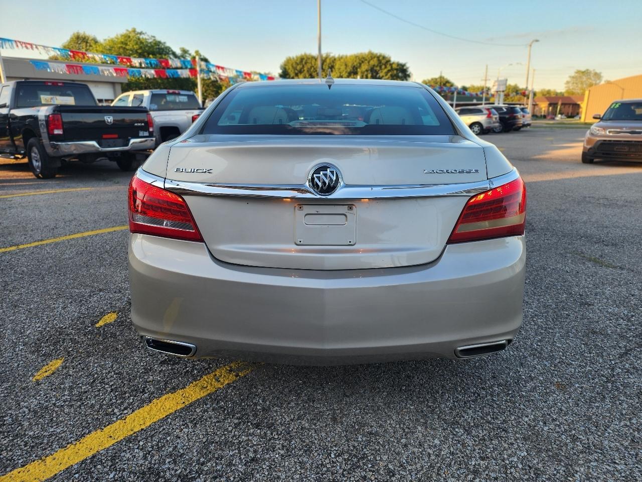 Buick LaCrosse Base 2014