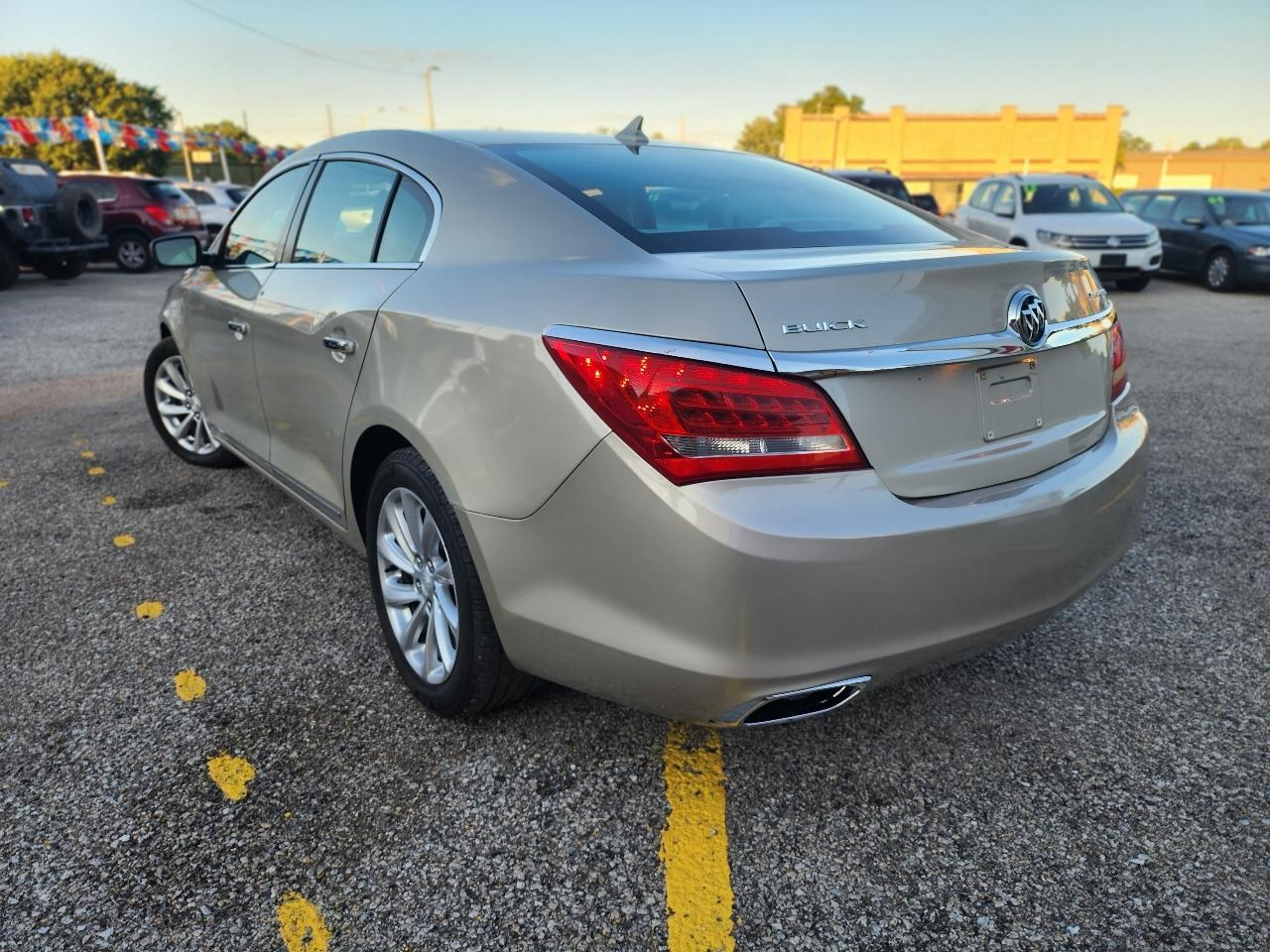 Buick LaCrosse Base 2014
