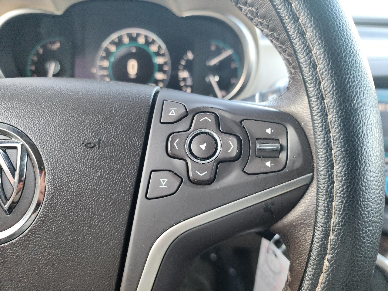 Buick LaCrosse Base 2014