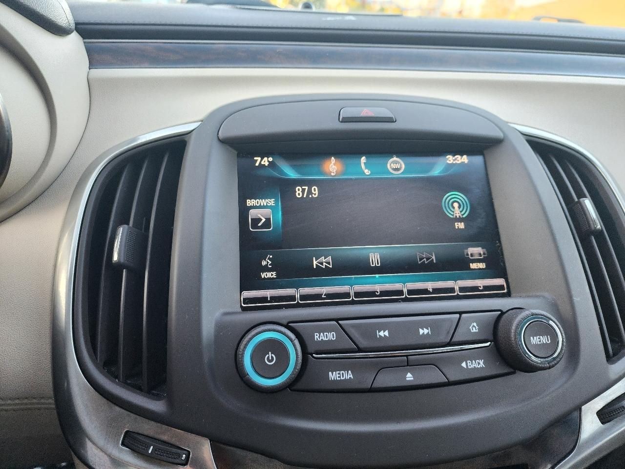 Buick LaCrosse Base 2014