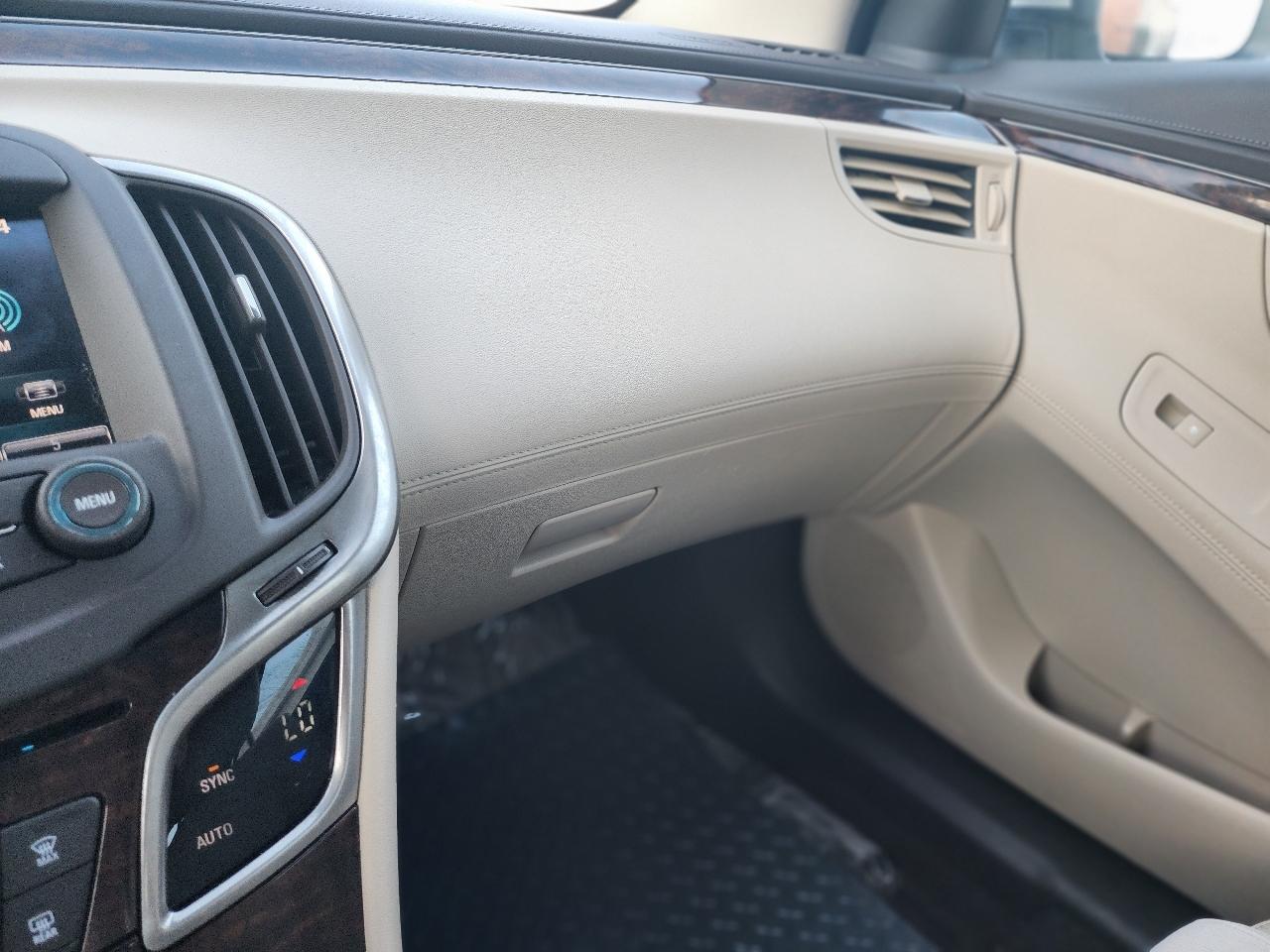 Buick LaCrosse Base 2014