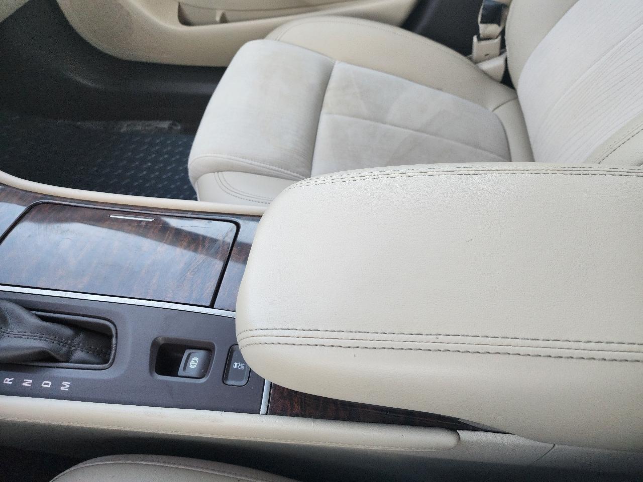 Buick LaCrosse Base 2014