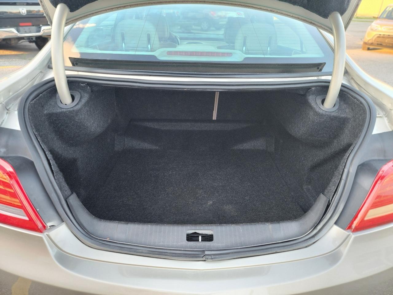 Buick LaCrosse Base 2014