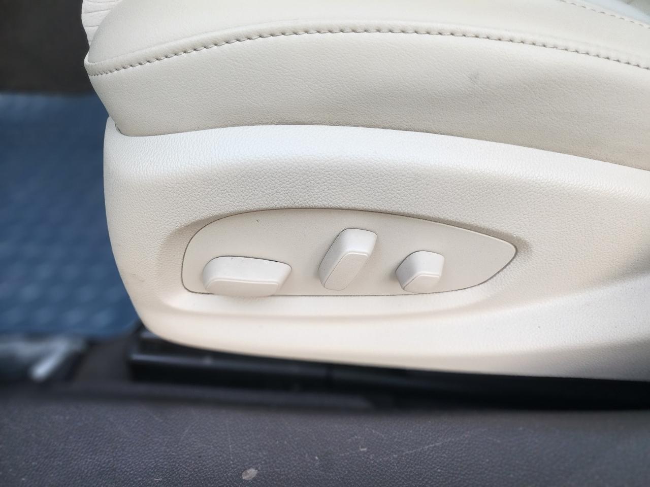 Buick LaCrosse Base 2014