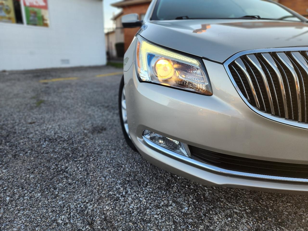 Buick LaCrosse Base 2014
