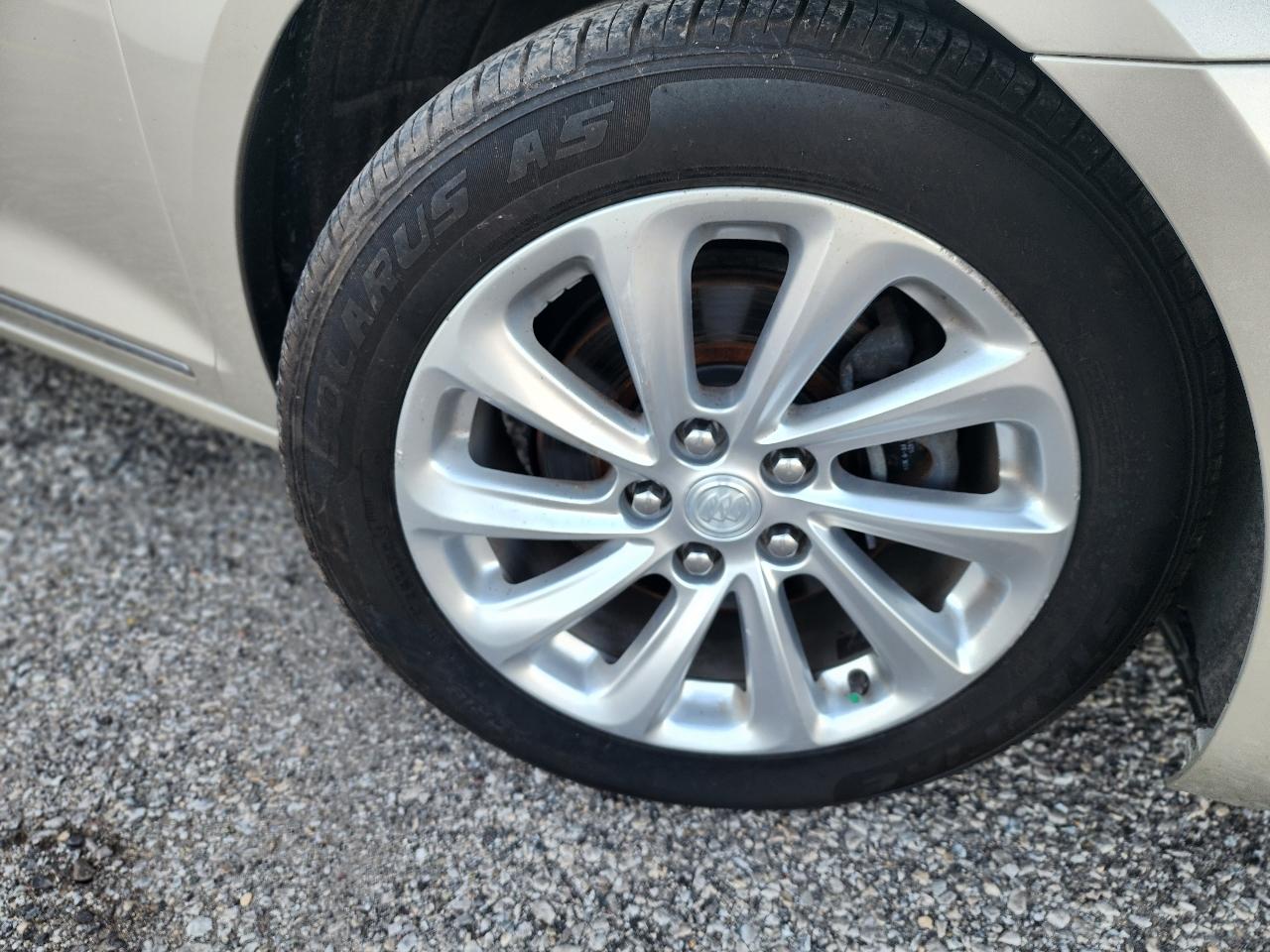 Buick LaCrosse Base 2014