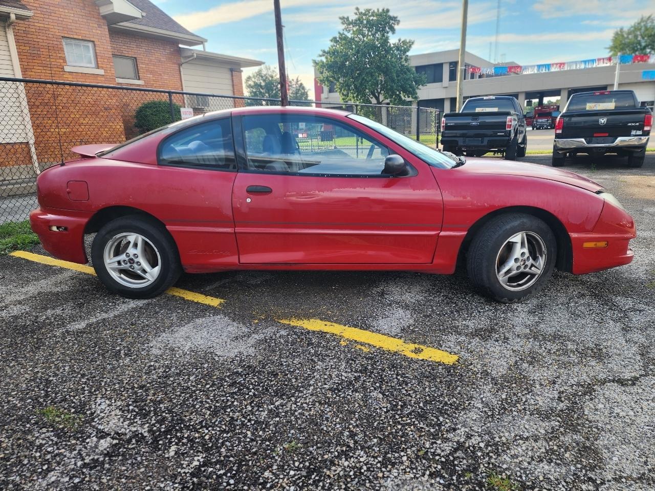 Pontiac Sunfire Coupe w/1SV 2004