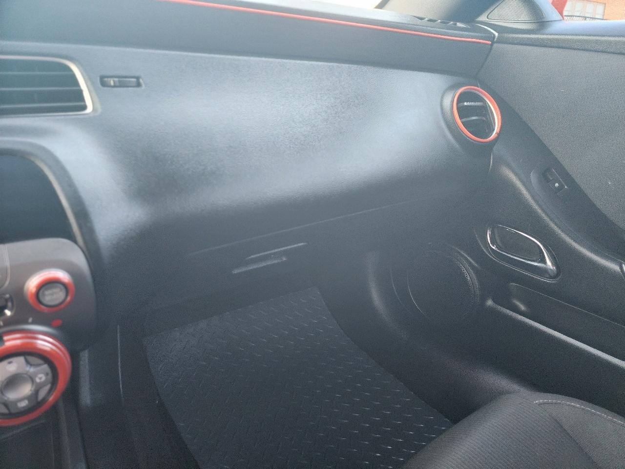 Chevrolet Camaro LT1 Coupe 2011