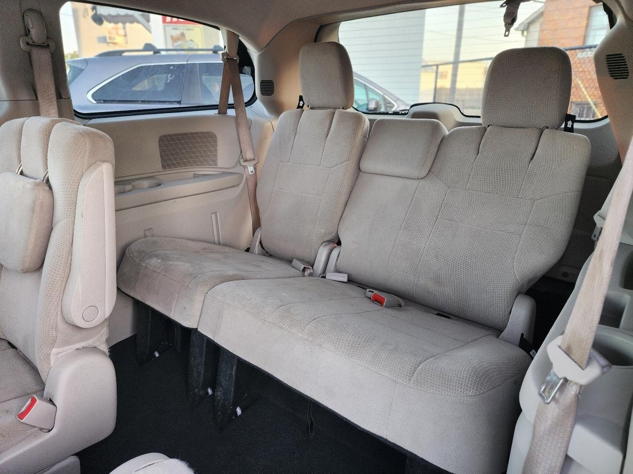 Chrysler Town & Country Touring 2013