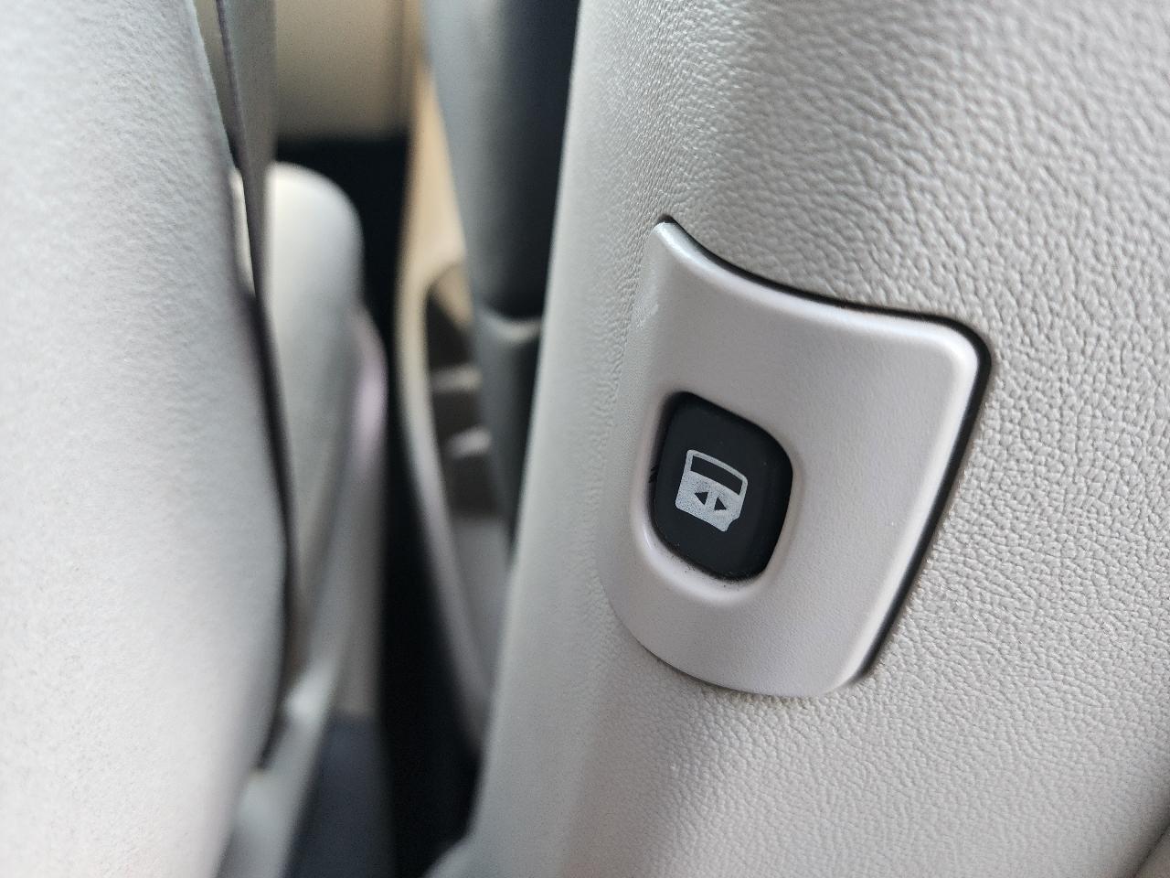Chrysler Town & Country Touring 2013