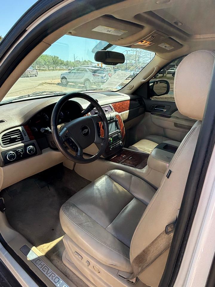 Chevrolet Avalanche LTZ 4WD 2012