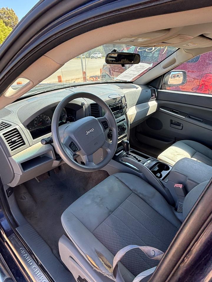 Jeep Grand Cherokee Laredo 2WD 2006