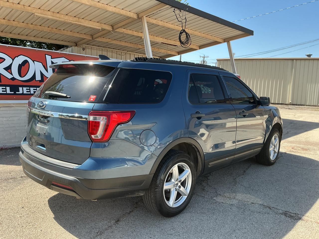 Ford Explorer FWD 4dr Base 2018