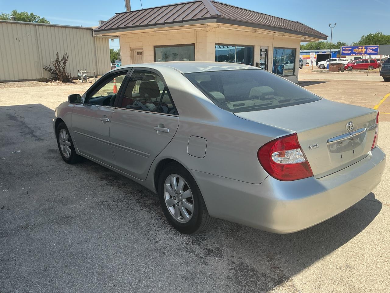 Toyota Camry XLE 2003