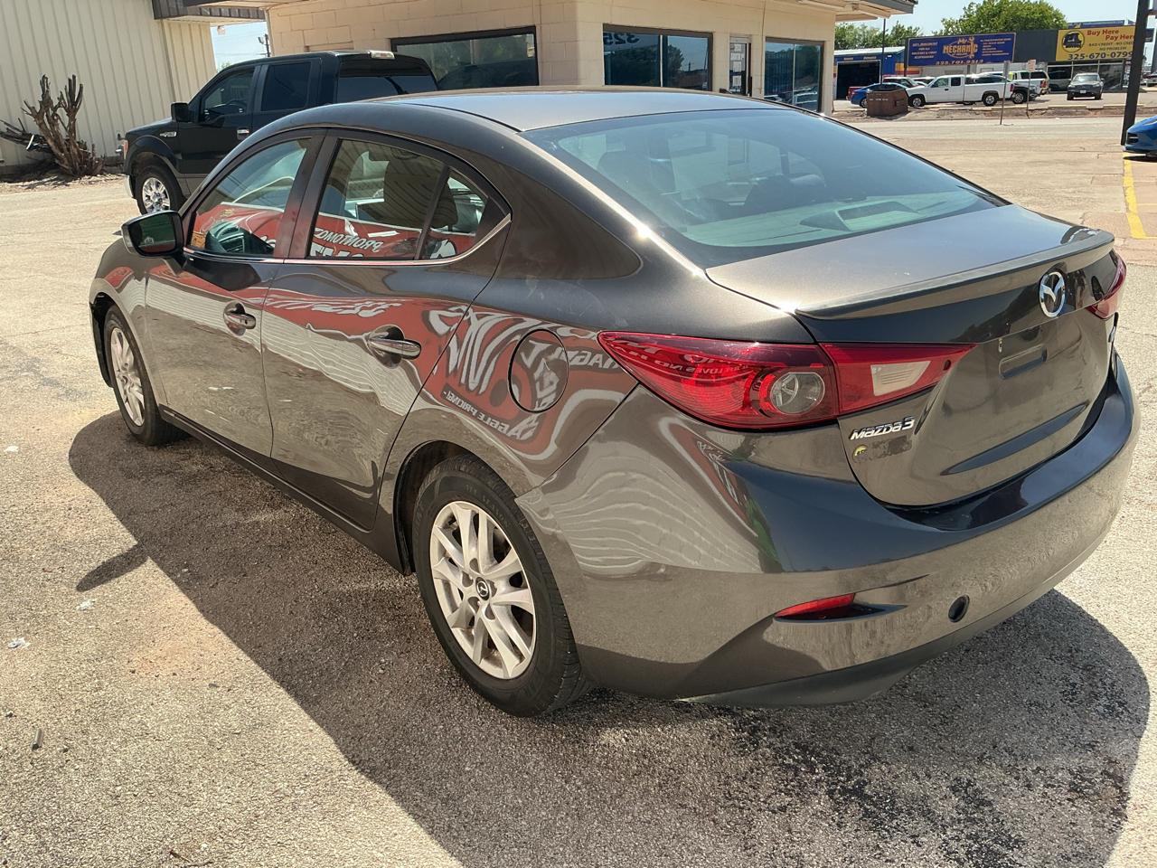 Mazda MAZDA3 i Touring 4-door 2015