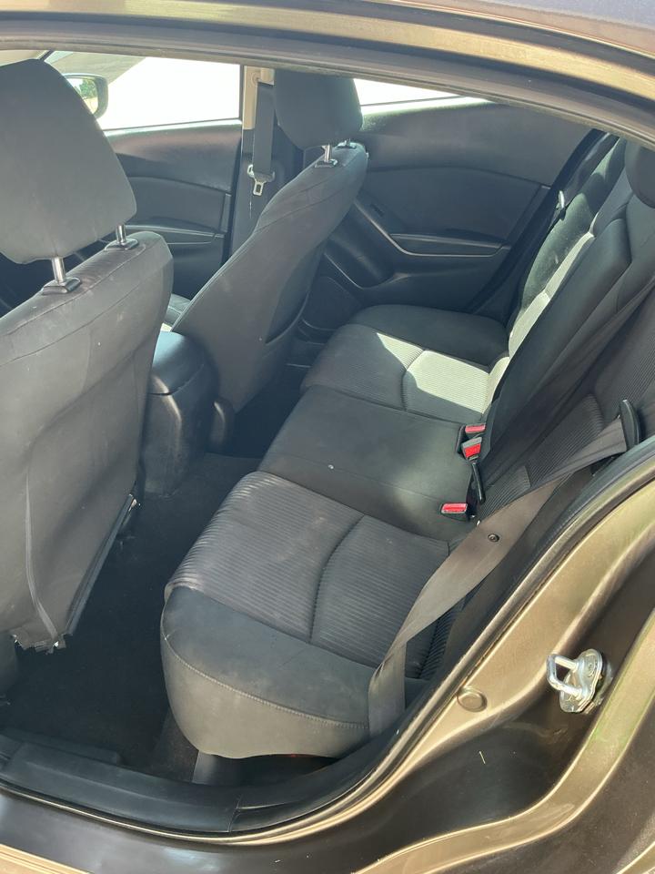Mazda MAZDA3 i Touring 4-door 2015
