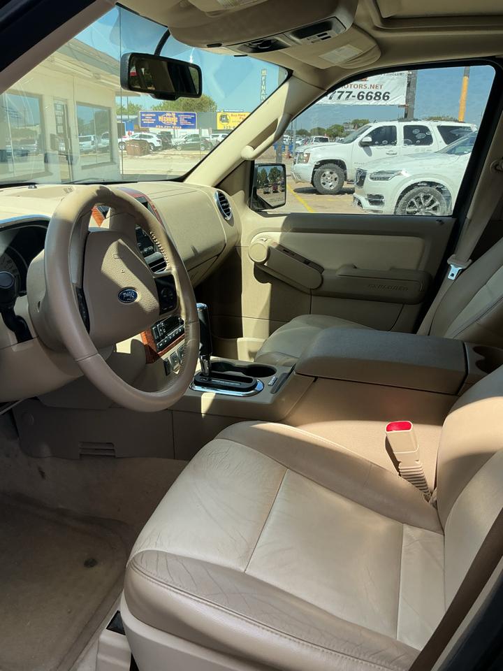 Ford Explorer Eddie Bauer 4.0L 2WD 2010