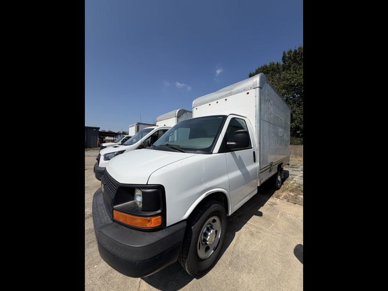 2014 Chevrolet Express Cutaway Base