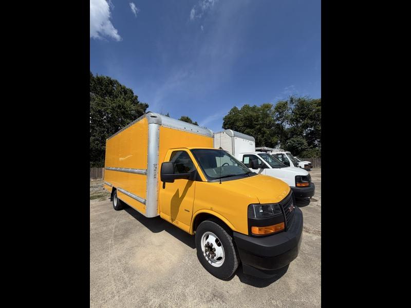2021 GMC Savana Cutaway Work Van