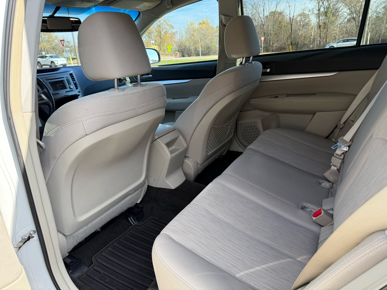 Subaru Outback 2.5i Premium 2014