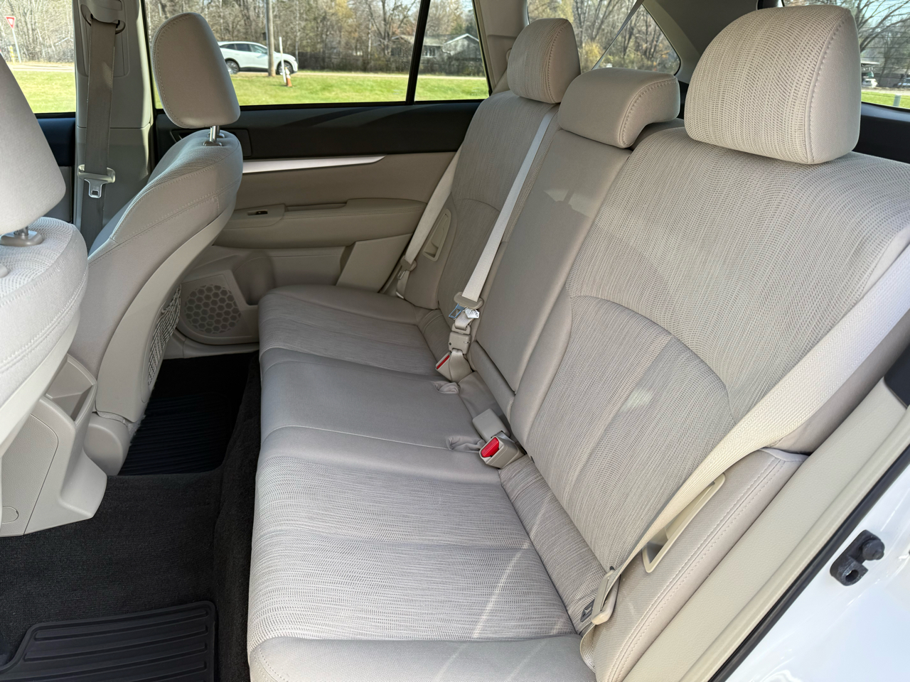 Subaru Outback 2.5i Premium 2014