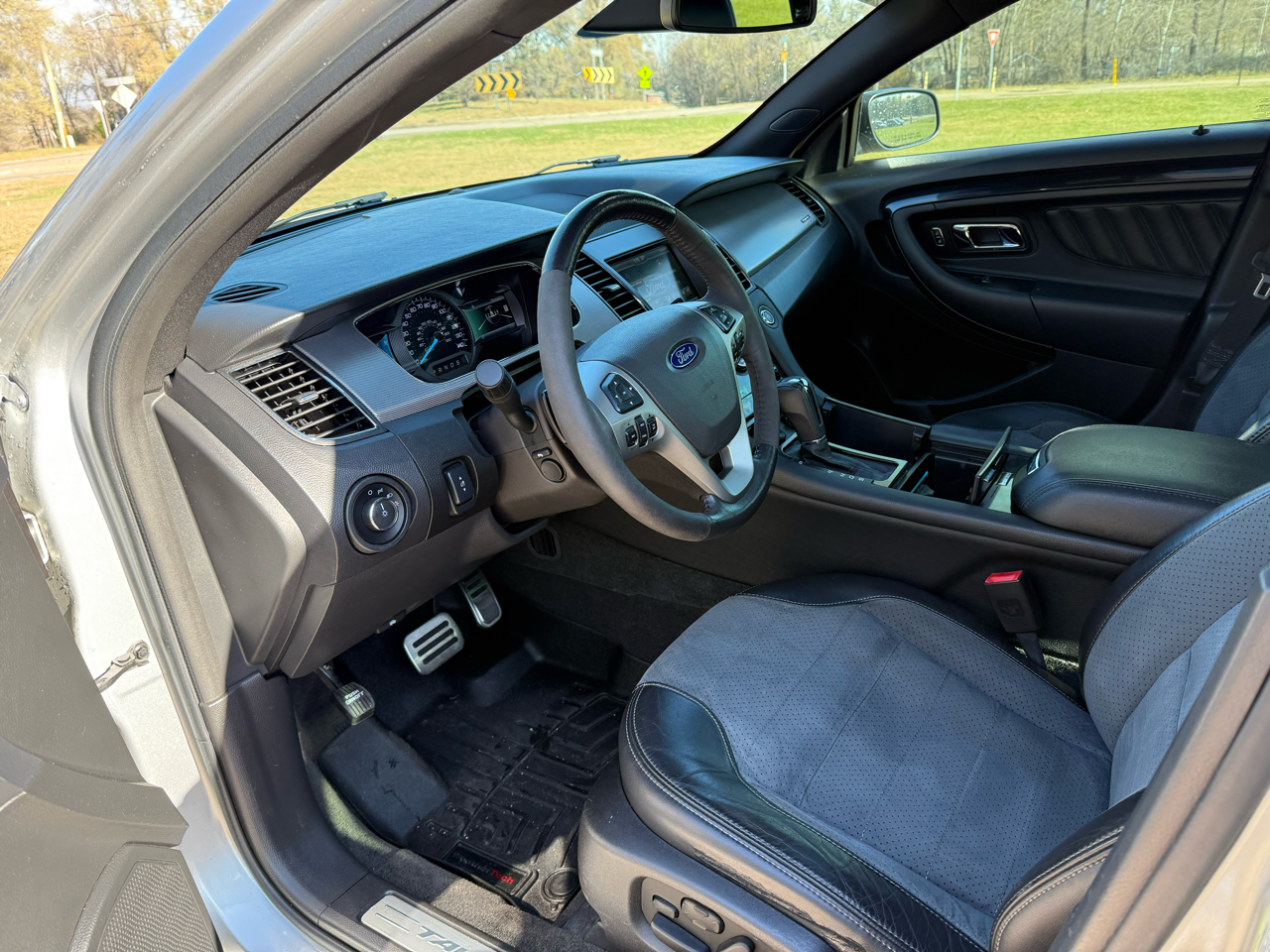 Ford Taurus SHO AWD 2013