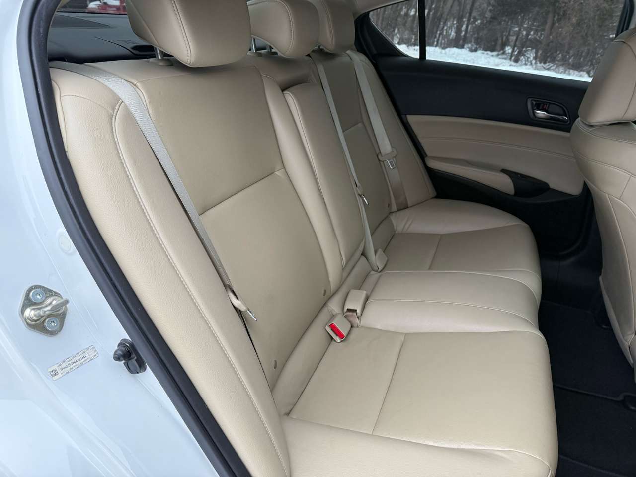 Acura ILX 8-Spd AT 2016