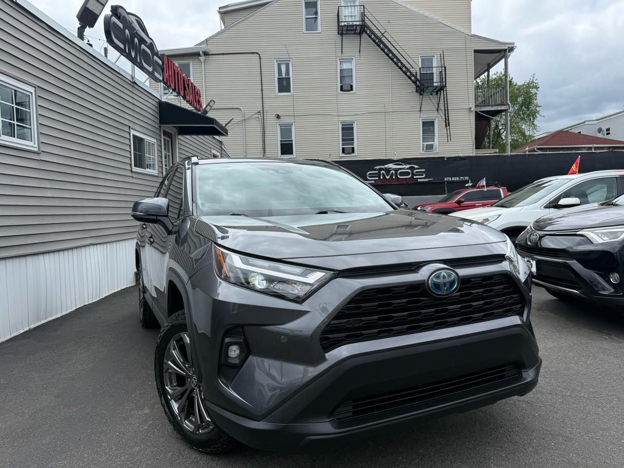 2022 Toyota RAV4 Hybrid XLE Premium
