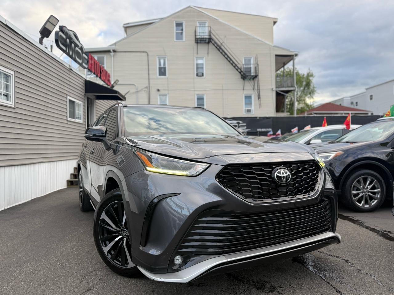 2022 Toyota Highlander XSE FWD V6