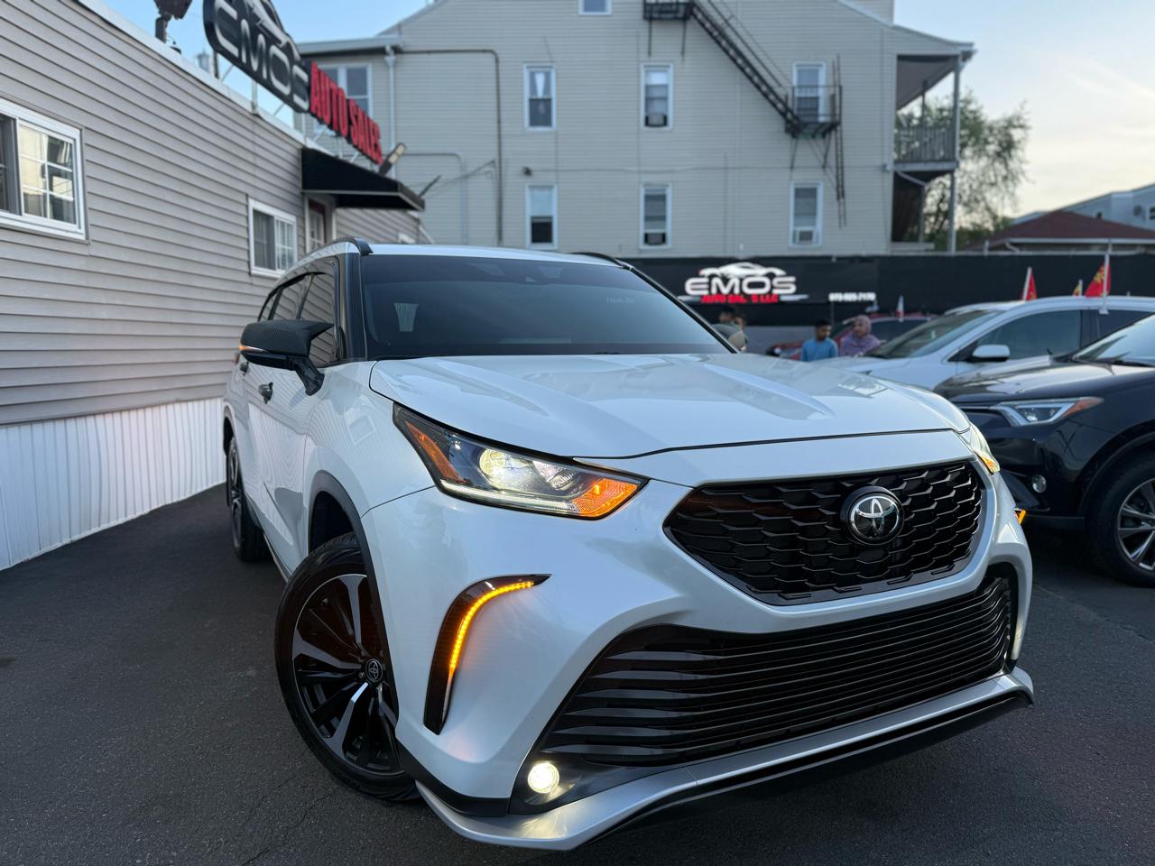 2022 Toyota Highlander XSE AWD V6
