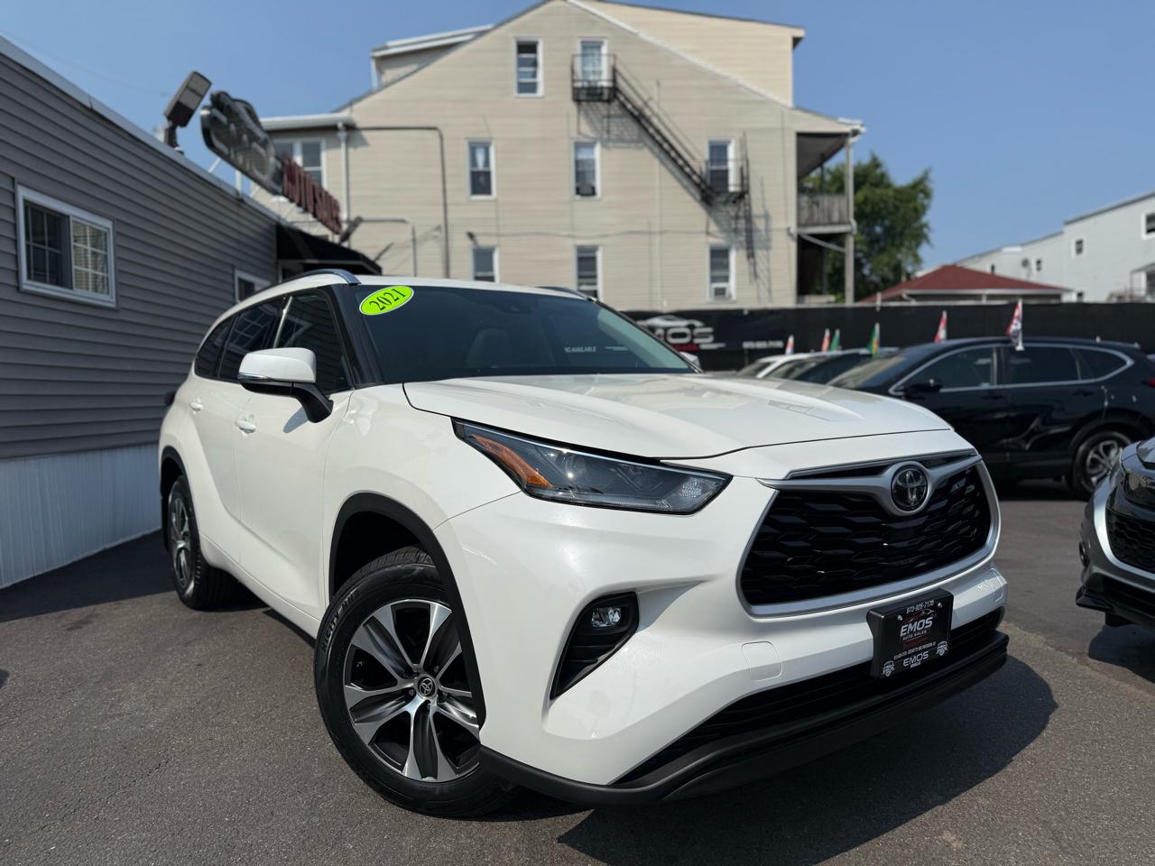2021 Toyota Highlander XLE AWD V6