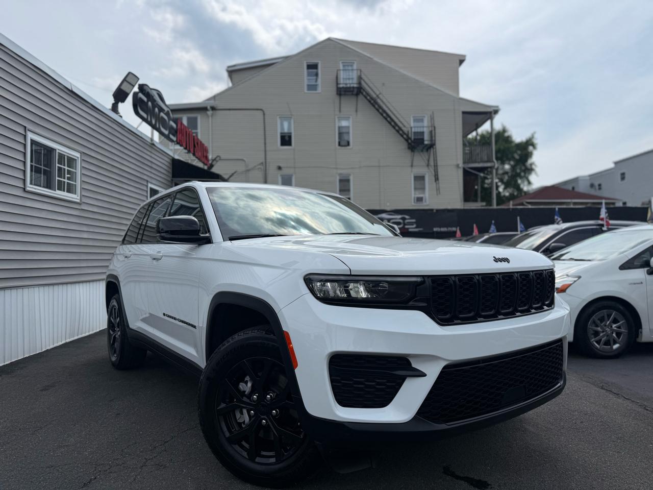 2025 Jeep Grand Cherokee ALTITUDE