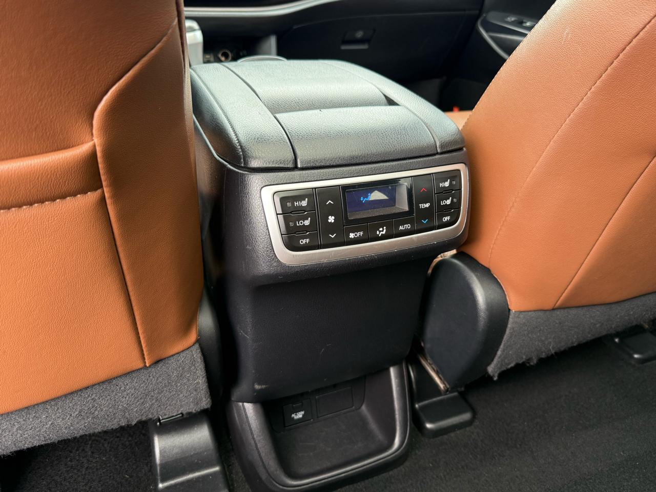 2019 Toyota Highlander Limited Platinum - Photo 18
