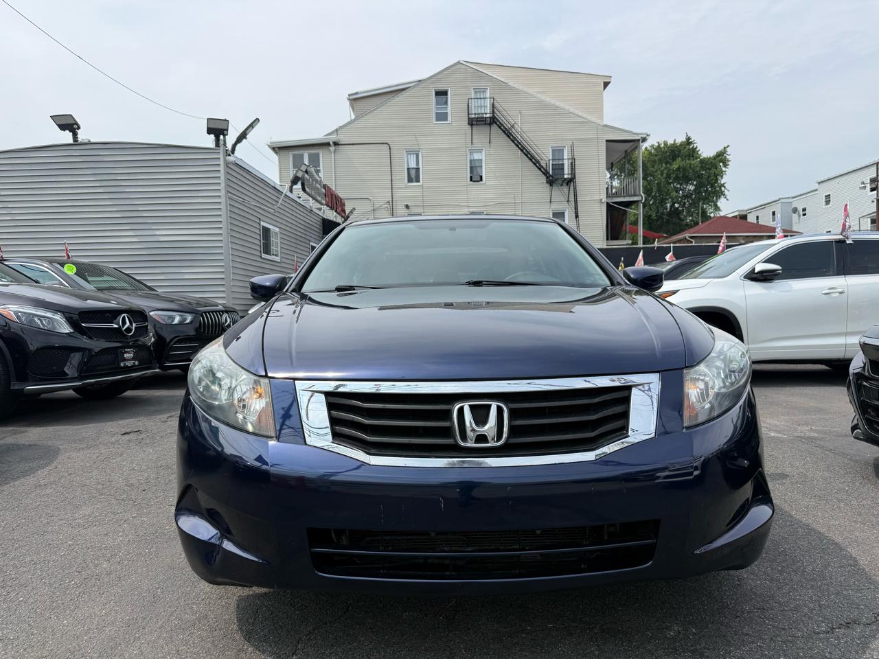 2010 Honda Accord LX - Photo 2