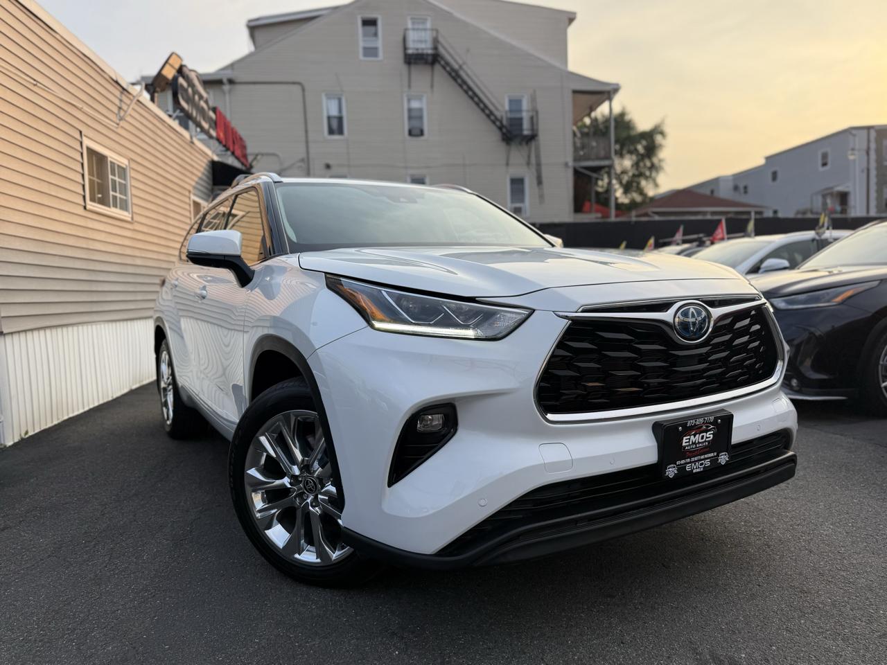 2023 Toyota Highlander Hybrid Limited AWD