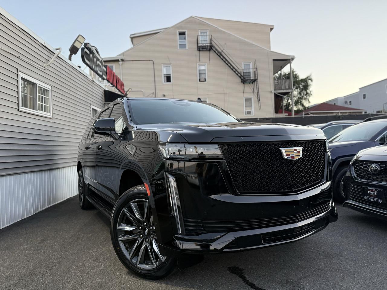 2023 Cadillac Escalade ESV Sport AWD