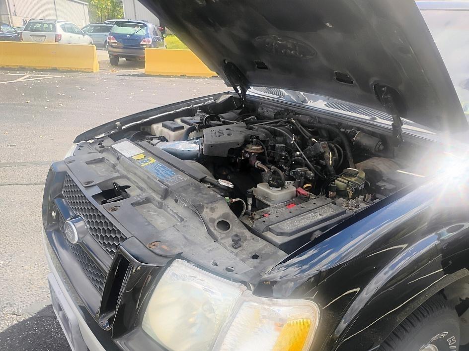 2003 Ford Explorer Sport Trac XLT - Photo 9