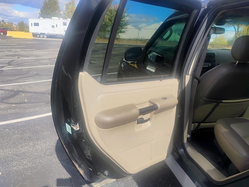 2003 Ford Explorer Sport Trac XLT - Photo 32