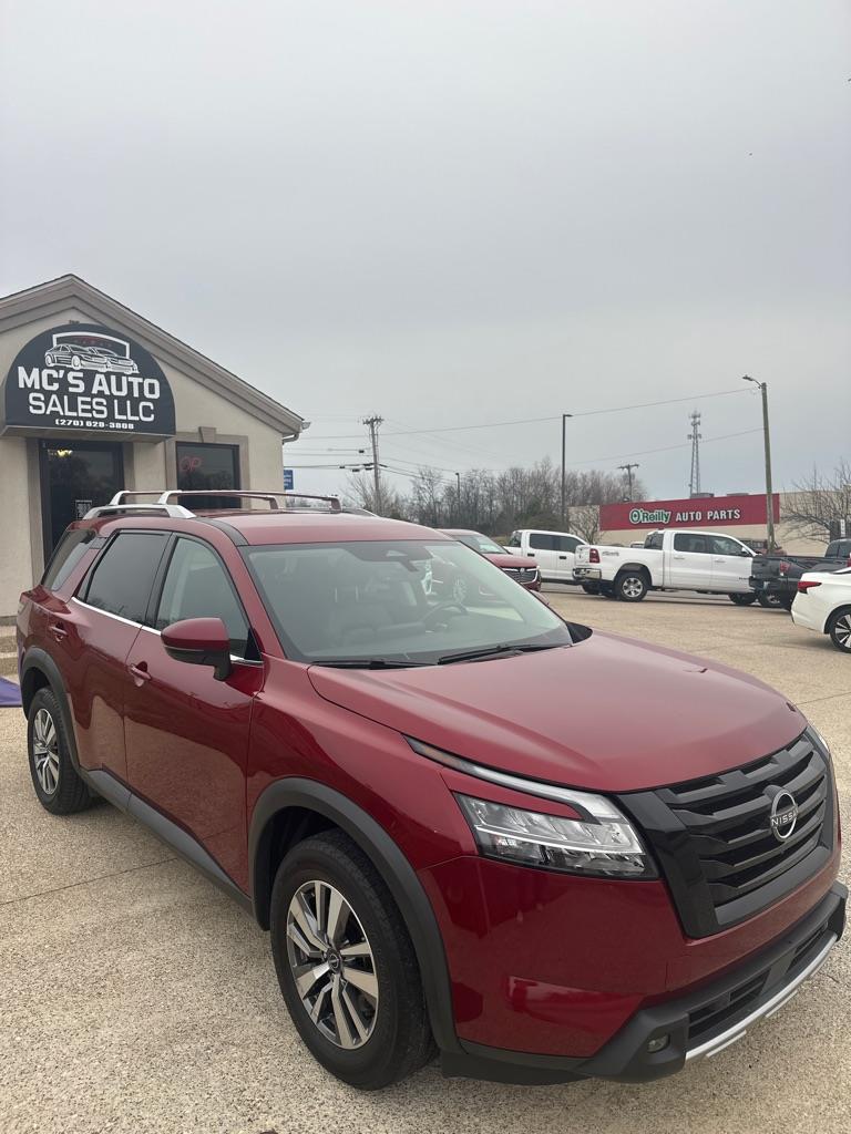 2023 Nissan Pathfinder SL 4WD