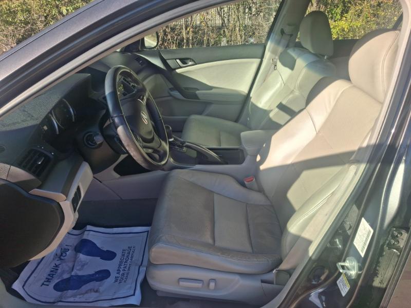 Acura TSX 5-speed AT 2010