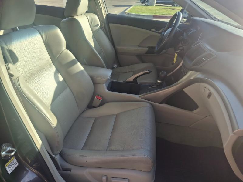 Acura TSX 5-speed AT 2010