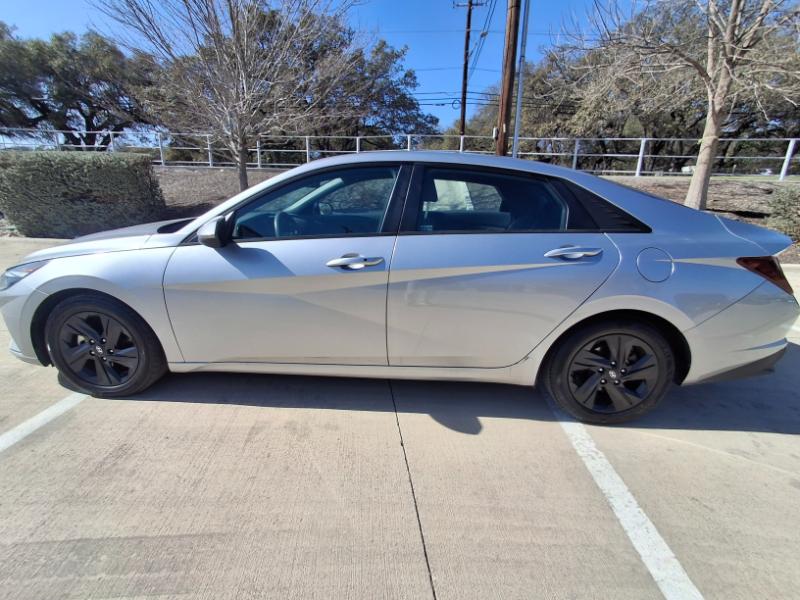 Hyundai Elantra SEL 2021