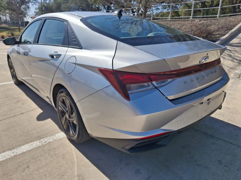 Hyundai Elantra SEL 2021