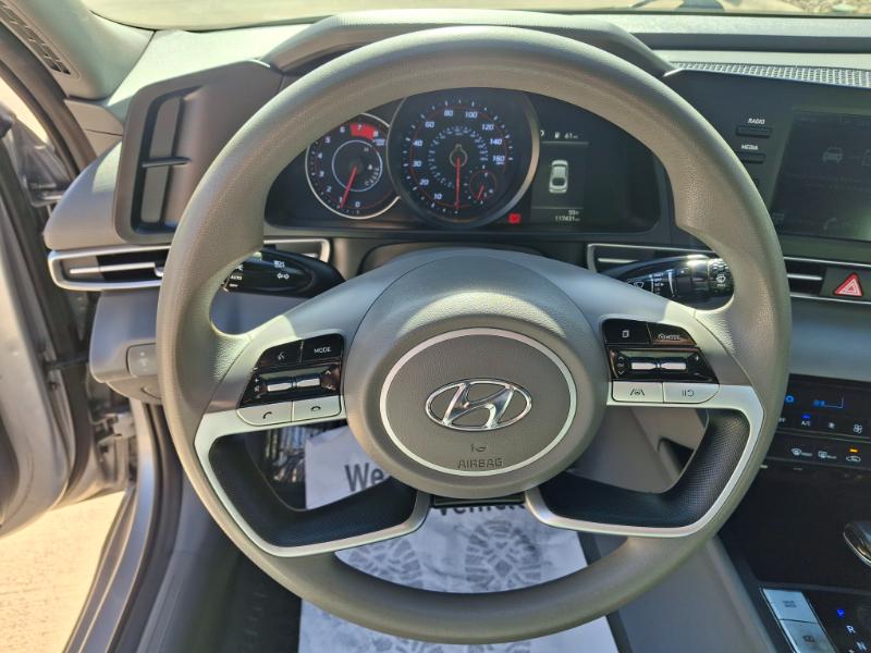 Hyundai Elantra SEL 2021